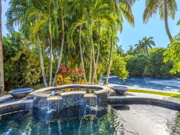 Luxurious Beachfront Retreat in Fort Lauderdale - Your Perfect Getaway