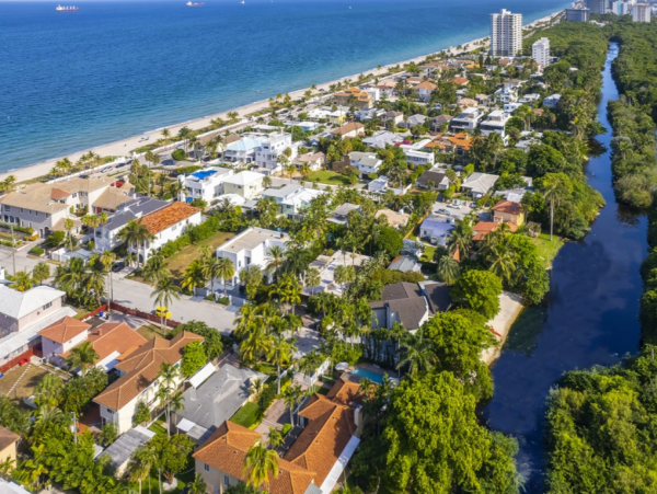 Luxurious Beachfront Retreat in Fort Lauderdale - Your Perfect Getaway