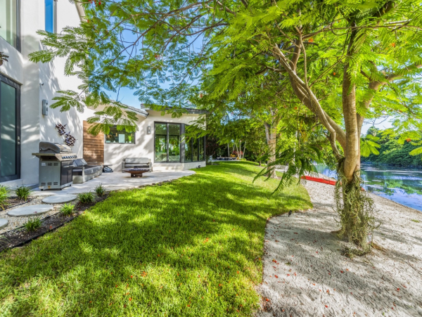 Luxurious Beachfront Retreat in Fort Lauderdale - Your Perfect Getaway