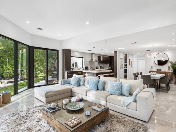 Luxurious Beachfront Retreat in Fort Lauderdale - Your Perfect Getaway