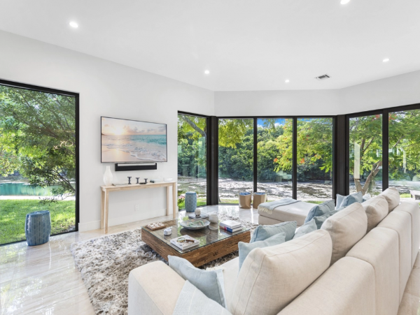 Luxurious Beachfront Retreat in Fort Lauderdale - Your Perfect Getaway