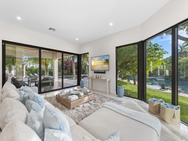 Luxurious Beachfront Retreat in Fort Lauderdale - Your Perfect Getaway