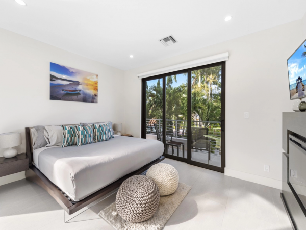 Luxurious Beachfront Retreat in Fort Lauderdale - Your Perfect Getaway