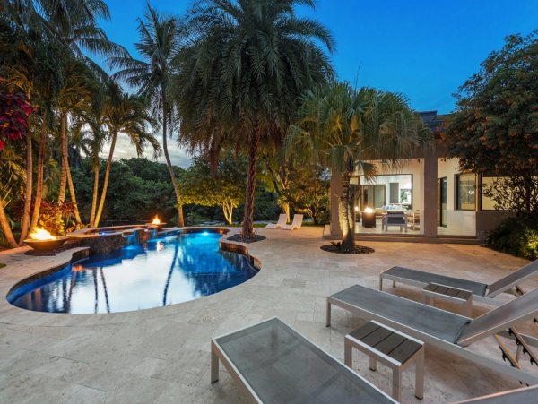Luxurious Beachfront Retreat in Fort Lauderdale - Your Perfect Getaway