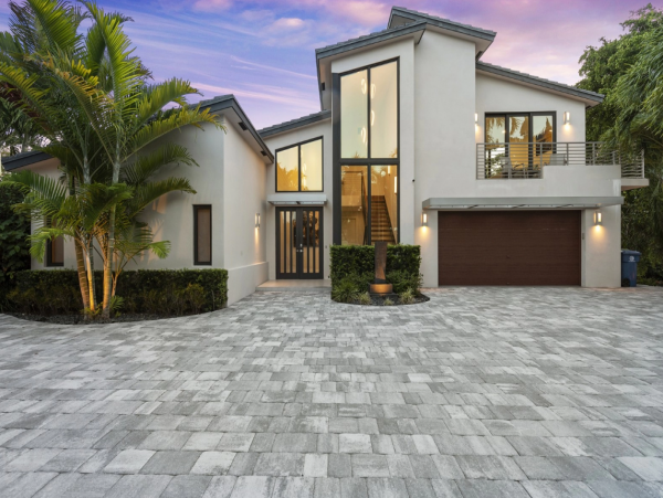 Luxurious Beachfront Retreat in Fort Lauderdale - Your Perfect Getaway