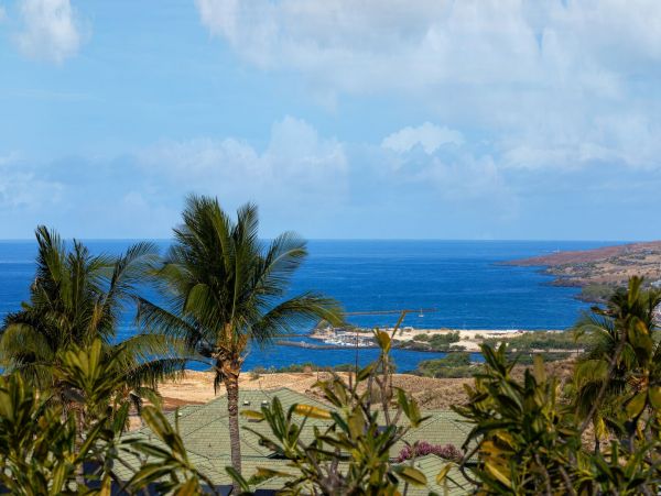 Your Hawaiian Paradise Awaits Your Arrival!