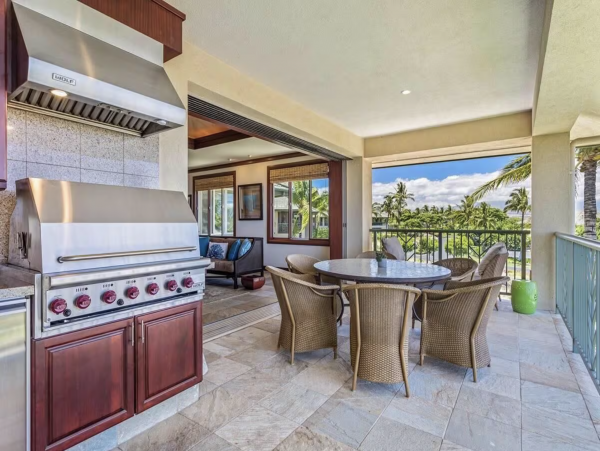 Your Hawaiian Paradise Awaits Your Arrival!