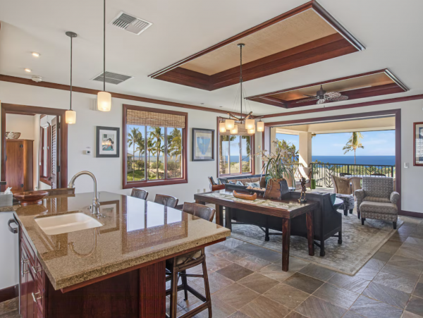 Your Hawaiian Paradise Awaits Your Arrival!