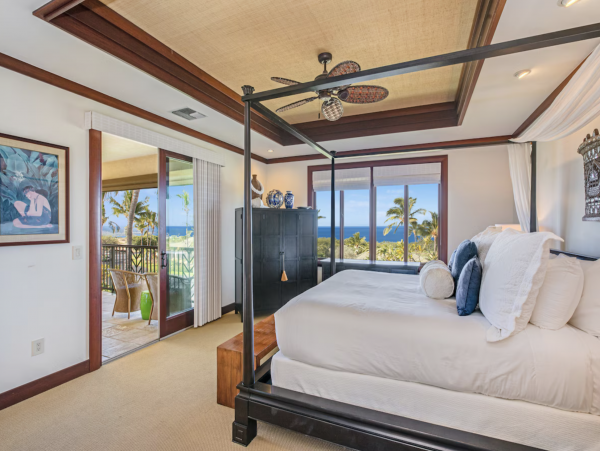 Your Hawaiian Paradise Awaits Your Arrival!