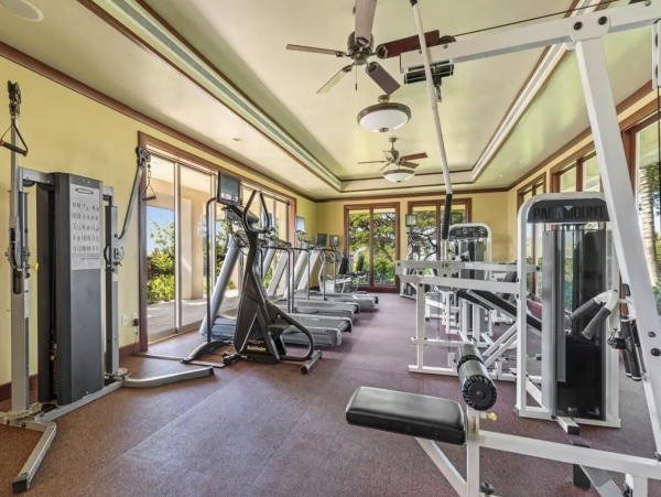 Your Hawaiian Paradise Awaits Your Arrival!