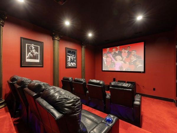 Luxury Eleven Bedroom Vacation Mansion with Pool & Game Room