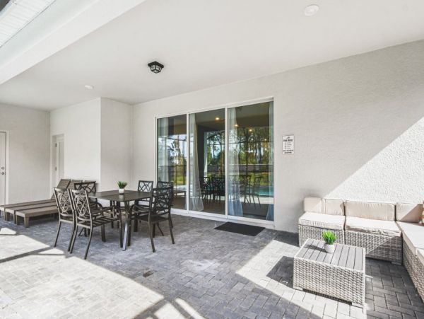Spacious Vacation Rental in Davenport for Memorable Getaways