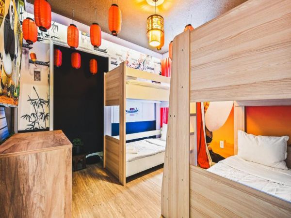 Spacious Vacation Rental in Davenport for Memorable Getaways