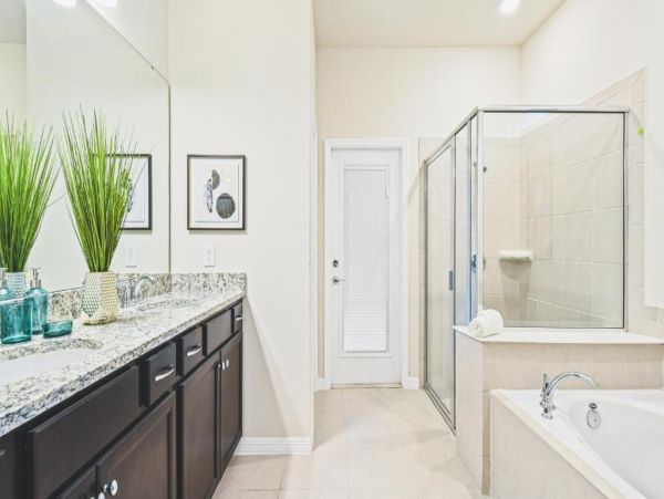 Spacious Vacation Rental in Davenport for Memorable Getaways