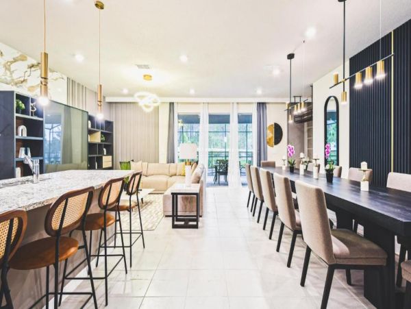 Spacious Vacation Rental in Davenport for Memorable Getaways