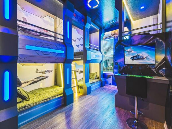 Spacious Vacation Rental in Davenport for Memorable Getaways