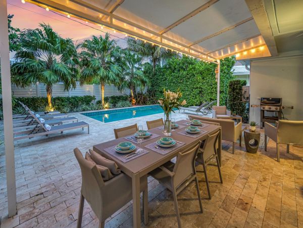 Fort Lauderdale Three Bedroom Vacation Rental - Luxurious Coastal Retreat
