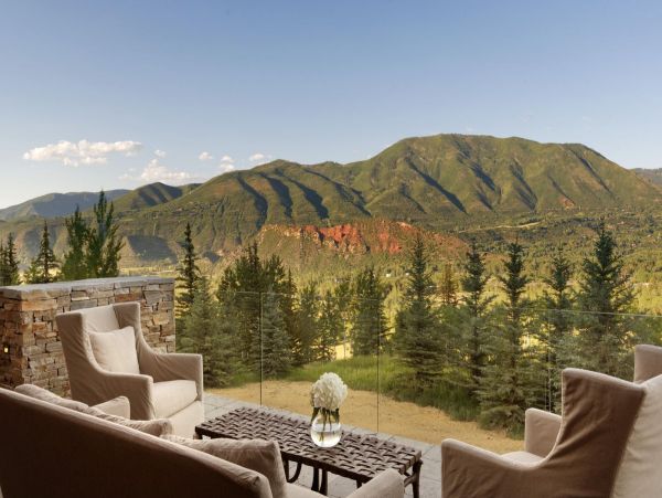 Luxury Aspen Vacation Rental with Stunning Mountain Views