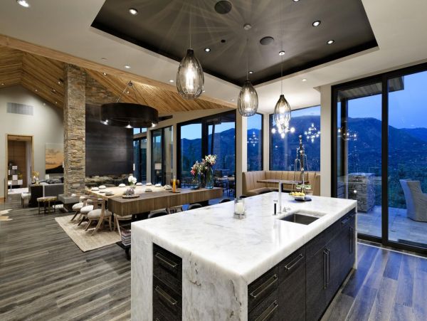 Luxury Aspen Vacation Rental with Stunning Mountain Views