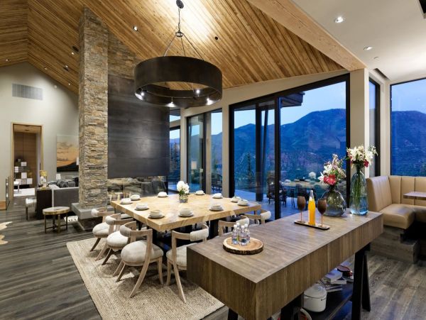 Luxury Aspen Vacation Rental with Stunning Mountain Views