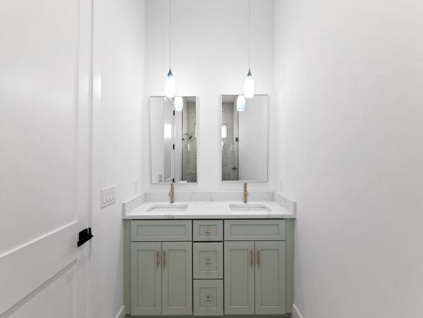 Exquisite New Luxury Rental Property
