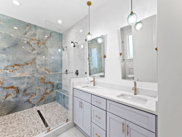 Exquisite New Luxury Rental Property