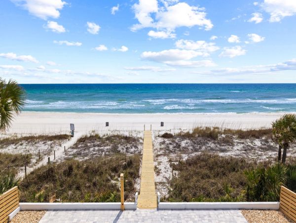 Exquisite New Luxury Rental Property
