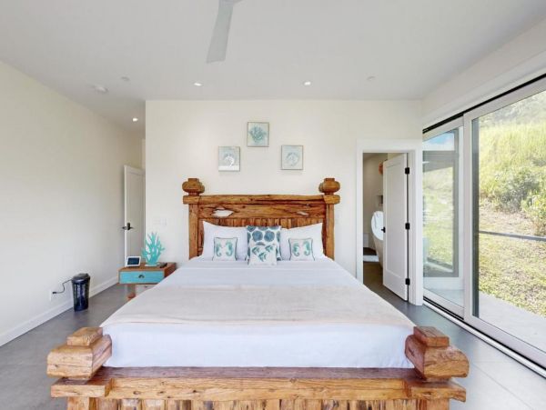 Stunning Views & Prime Location Kaneohe Vacation Rental