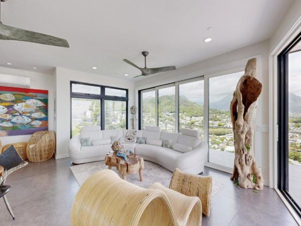 Stunning Views & Prime Location Kaneohe Vacation Rental