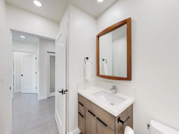 Stunning Views & Prime Location Kaneohe Vacation Rental