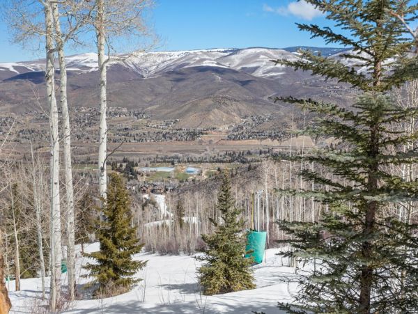 Arrowhead Vacation Rental with Ski-In/Ski-Out Access