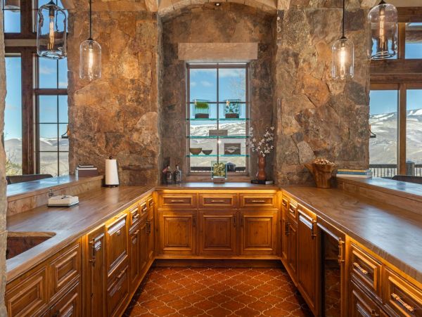 Arrowhead Vacation Rental with Ski-In/Ski-Out Access