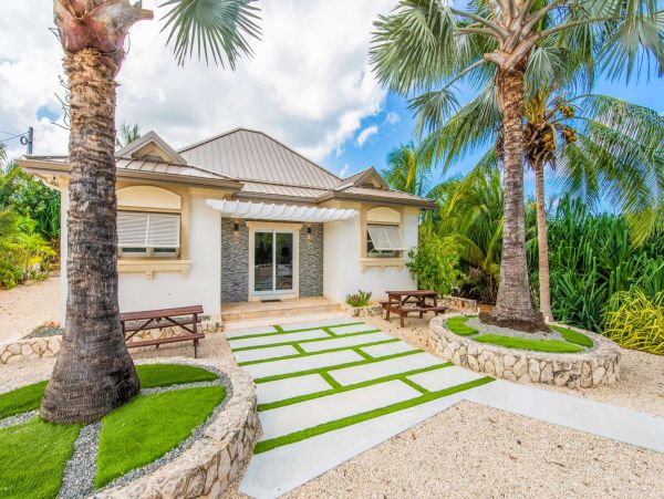 North Side Cottage Truly Exceptional