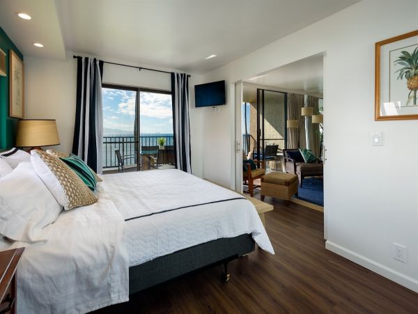 Maui Oceanfront Vacation Rental | Luxury 3-Bedroom Beachfront Condo