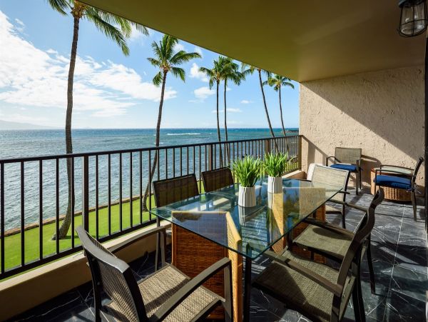 Maui Oceanfront Vacation Rental | Luxury 3-Bedroom Beachfront Condo