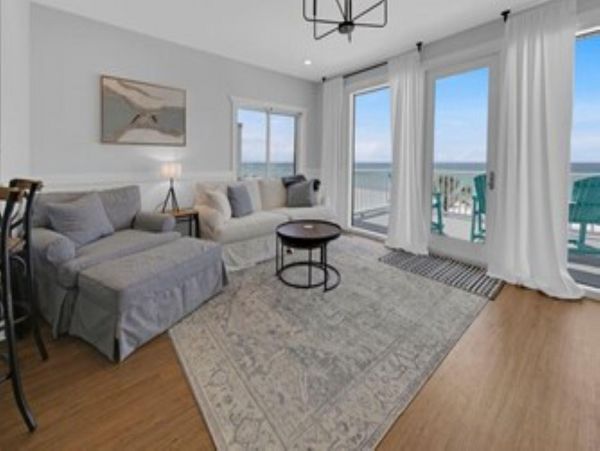 Beautiful Home on the Beach with Private Beachfront Pool in Panama City Beach