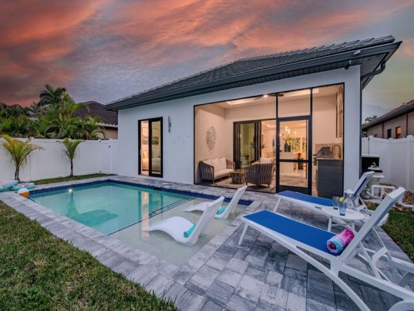 Experience Luxury Living In A New Beach House In Naples