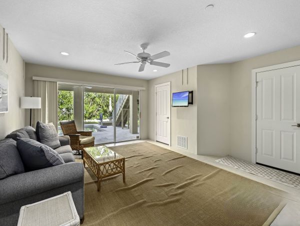 Longboat Key Vacation Rental with Pool Access