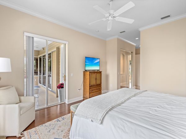 Longboat Key Vacation Rental with Pool Access