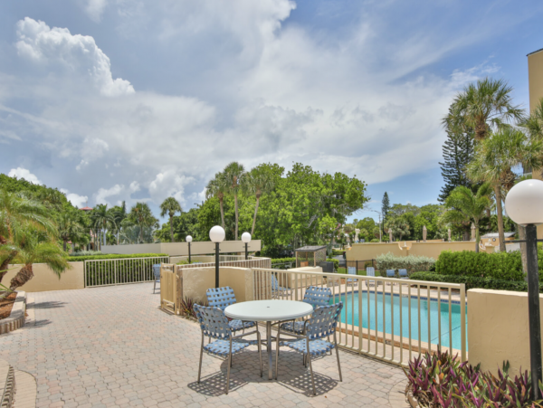 Longboat Key Beachfront Vacation Condo Wow!