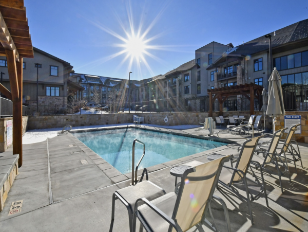 New Canyons Village  Luxury Vacation Condo Book Early Ski Season