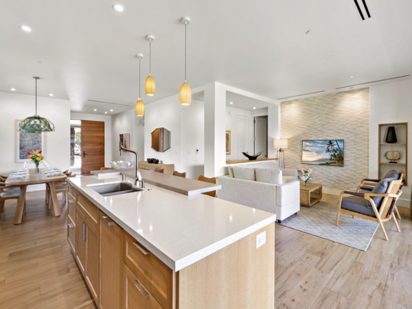 Maui Beachfront Three Bedroom Delight JUST IN