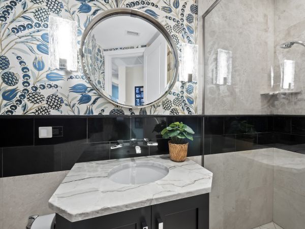 South Longboat Key Luxury Four Bedroom Waterfront Vacation Home- Pure Luxury