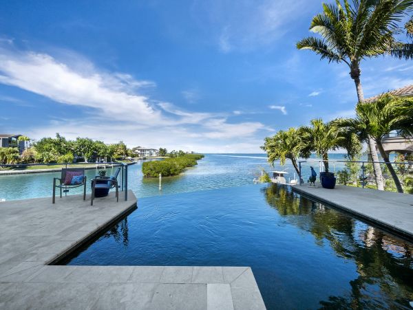 South Longboat Key Luxury Four Bedroom Waterfront Vacation Home- Pure Luxury