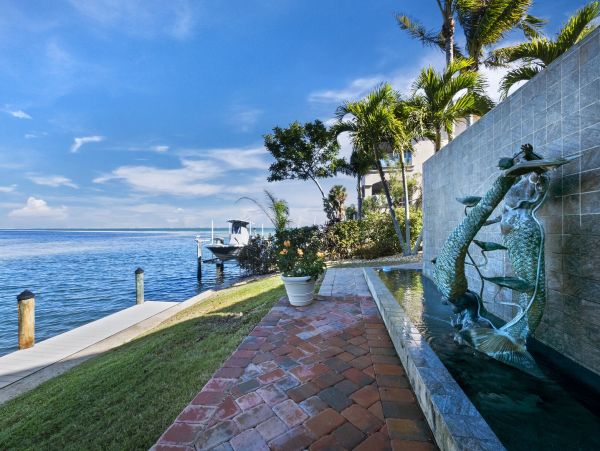 South Longboat Key Luxury Four Bedroom Waterfront Vacation Home- Pure Luxury