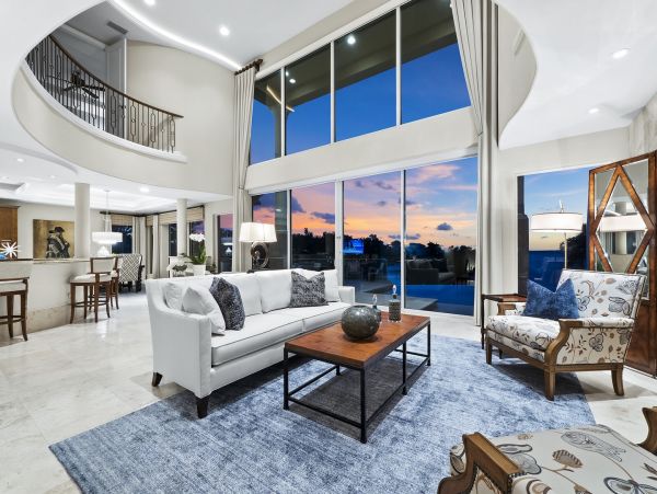 South Longboat Key Luxury Four Bedroom Waterfront Vacation Home- Pure Luxury