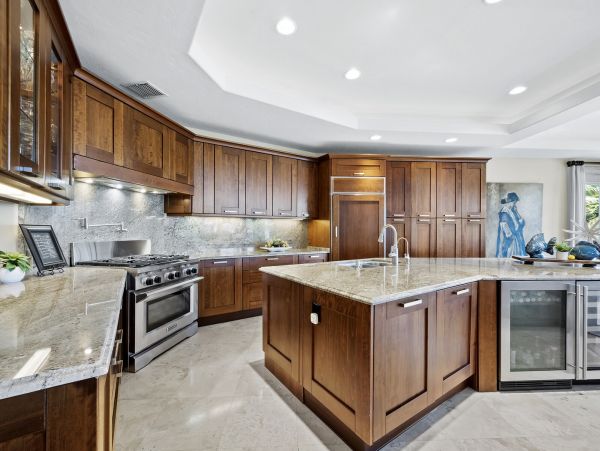 South Longboat Key Luxury Four Bedroom Waterfront Vacation Home- Pure Luxury