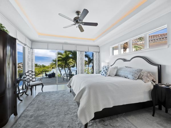 South Longboat Key Luxury Four Bedroom Waterfront Vacation Home- Pure Luxury