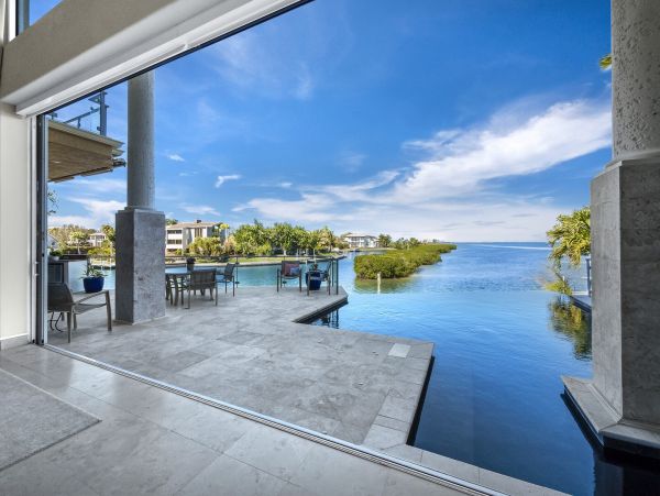 South Longboat Key Luxury Four Bedroom Waterfront Vacation Home- Pure Luxury
