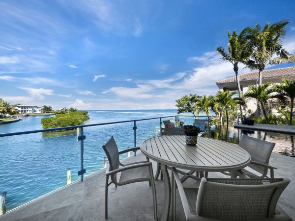 South Longboat Key Luxury Four Bedroom Waterfront Vacation Home- Pure Luxury